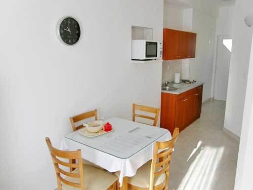 Jure Apartman